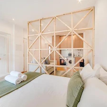 Campolide Charm Лісабон